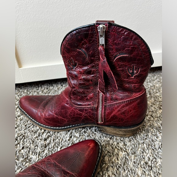Dingo Women’s Red Cowboy Boots Leather Cactus Moon Size 8 - Picture 11 of 15
